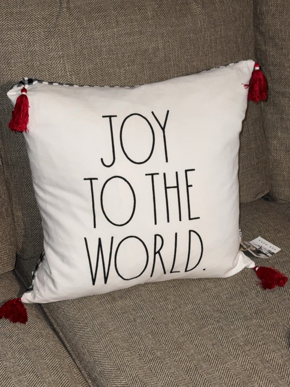 NWT RAE DUNN HTF 20X20 DECORATIVE THROW PILLOW JOY TO THE WORLD CHRISTMAS HOLIDA